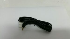 חיבור כבל AUX וכבל USB בחיבור ישיר, אחורי, למערכות מקוריות לרכבים מאזדה, טויוטה והונדה