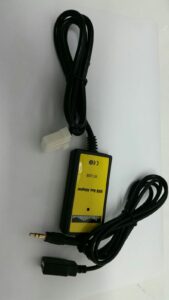 חיבור כבל AUX וכבל USB בחיבור ישיר, אחורי, למערכות מקוריות לרכבים מאזדה, טויוטה והונדה